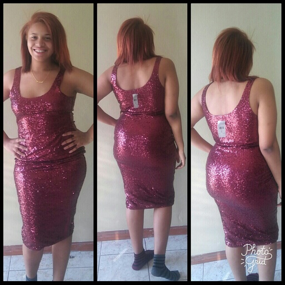 Dresses & Skirts - Fabulous sequins dress